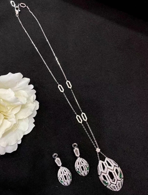 Luxury Wedding 18K Gold Diamond Necklace Custom Jewelry Pendant